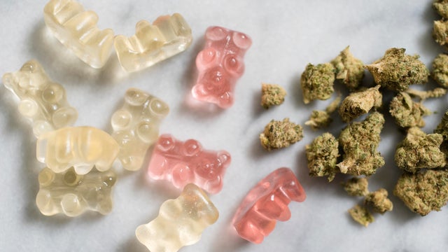 Marijuana and gummy bear edibles