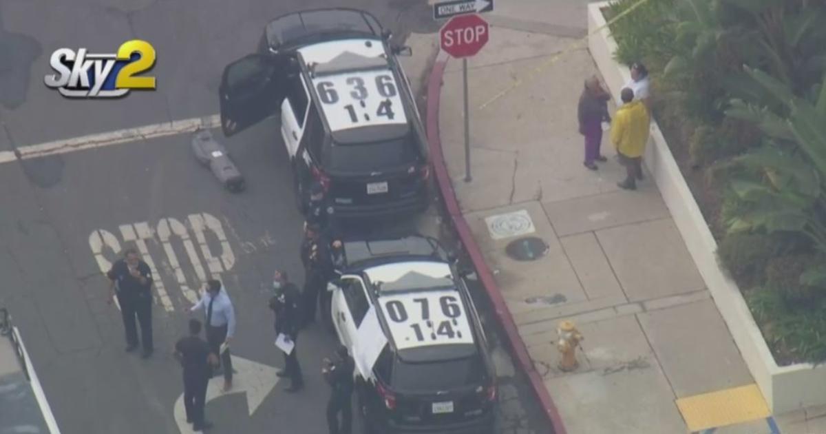 Suspect Shot Killed By Officers In West La Cbs Los Angeles