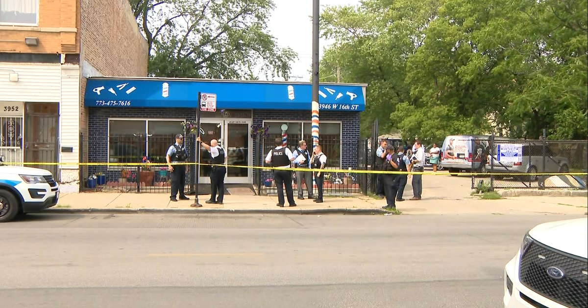 1 Killed, 1 Critically Wounded In Shooting At Lawndale CBS