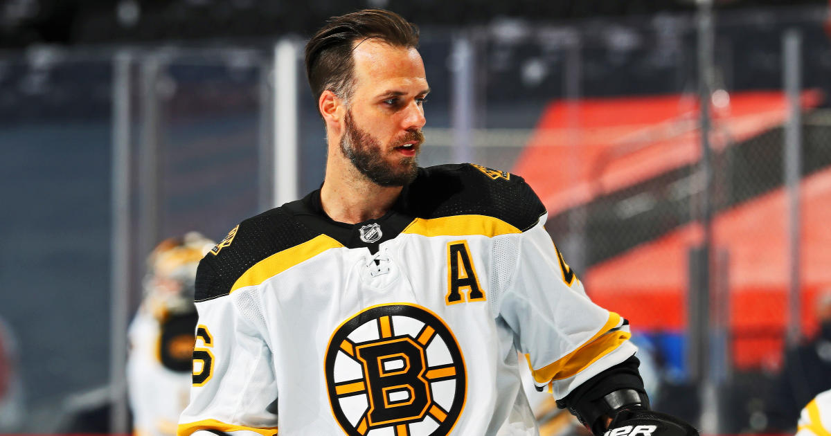 Longtime Boston Bruins center David Krejci announces retirement at age 37