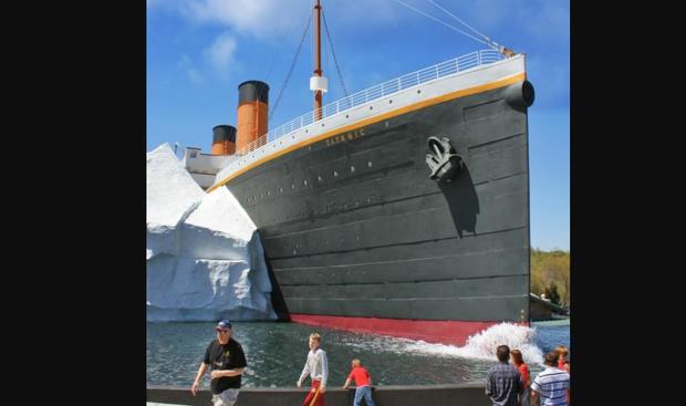 titanic-museum-attraction-in-pigeon-forge-tennessee.jpg 