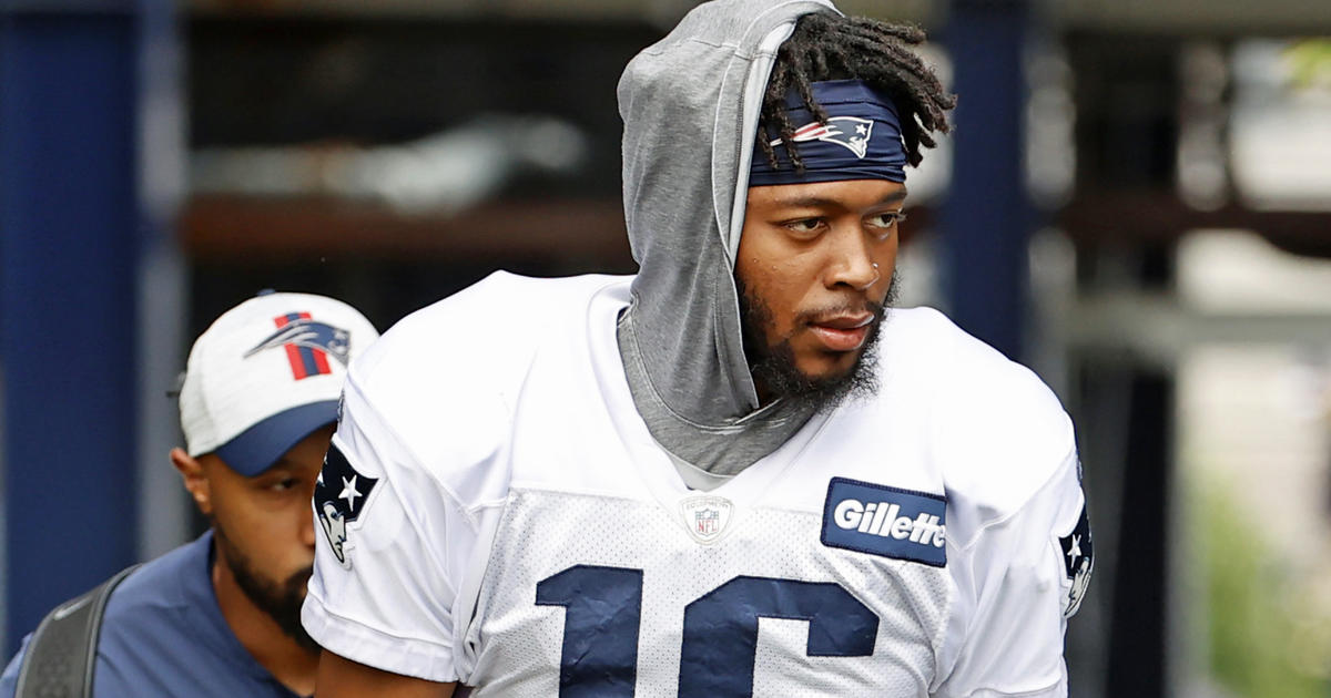 Unfiltered Notebook 10/4: Jakobi Meyers looking to earn Brady's trust