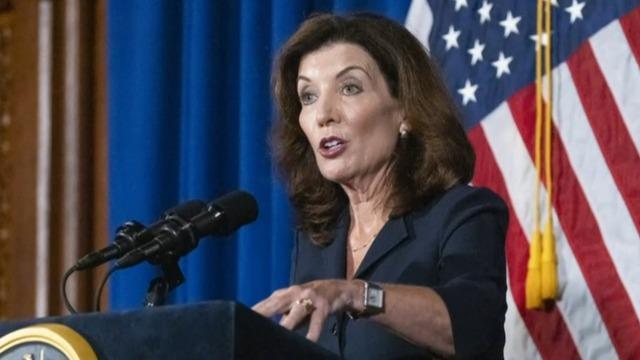 cbsn-fusion-kathy-hochul-gives-first-press-briefing-amid-cuomo-sexual-harassment-scandal-thumbnail-770208-640x360.jpg 