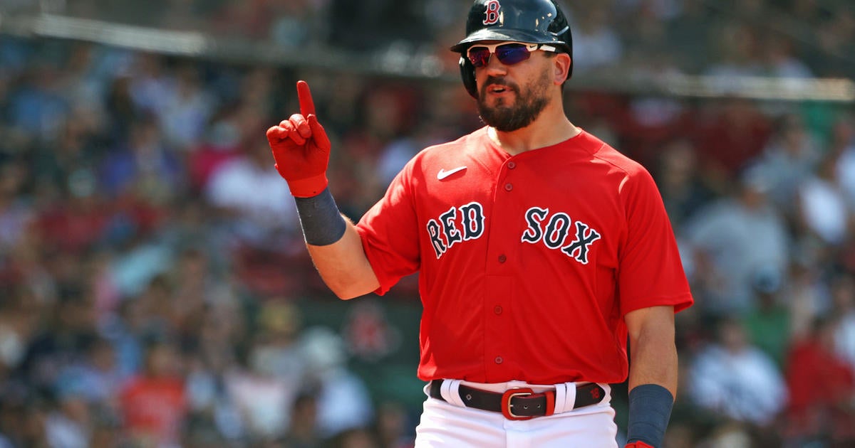 Kyle Schwarber Ready To Play Outfield For Red Sox; First Base Could ...