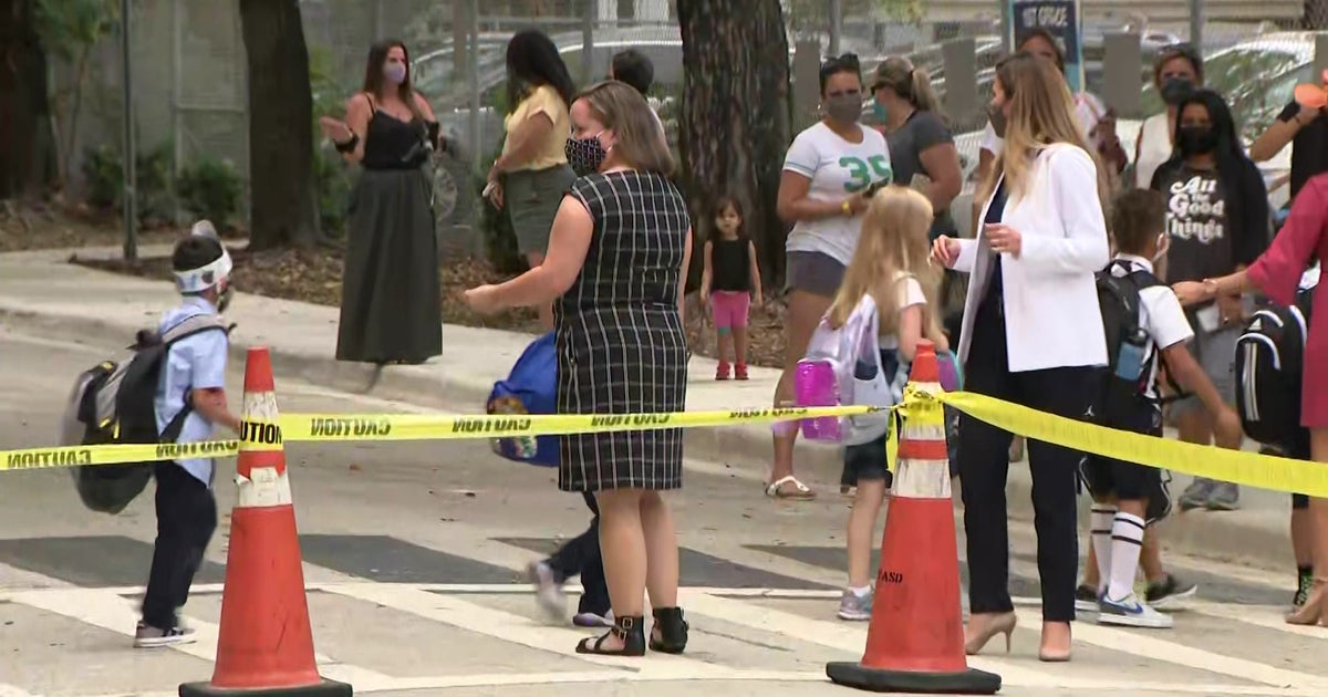 Miami-Dade teachers union, district reach tentative agreement Miami-Dade teachers union, district reach tentative agreement