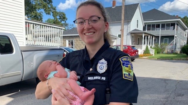 Melrose-officer-delivers-baby.jpg 