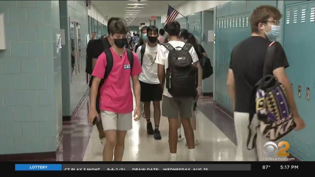 jericho-schools-students-return-mclogan.jpg 