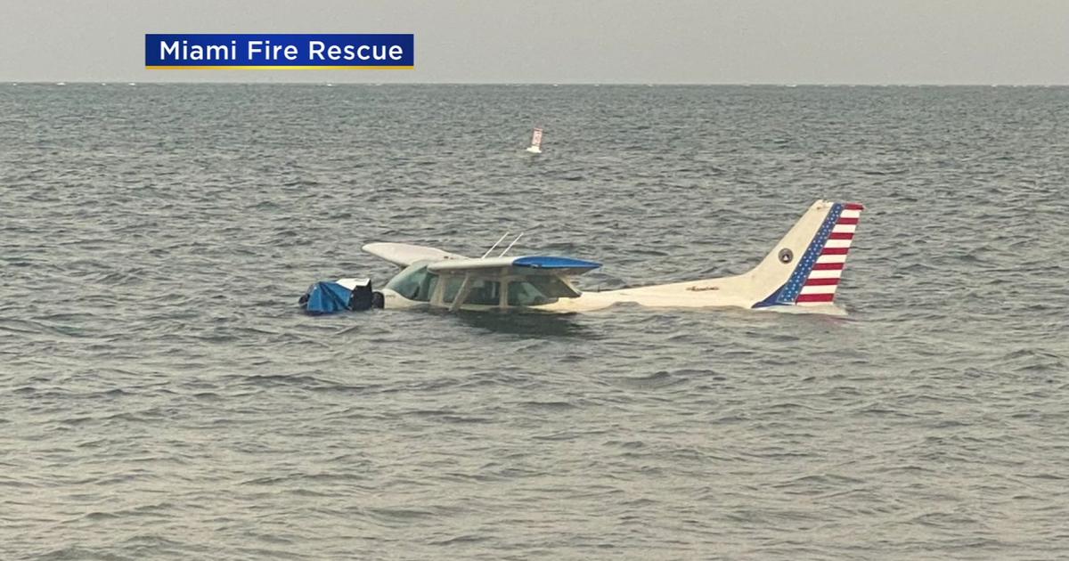 cessna plane crash in water