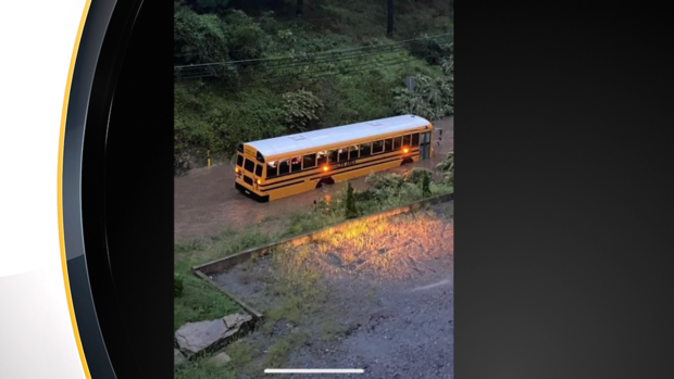 Shaler Area School Bus Trapped On Seavy Rd. 