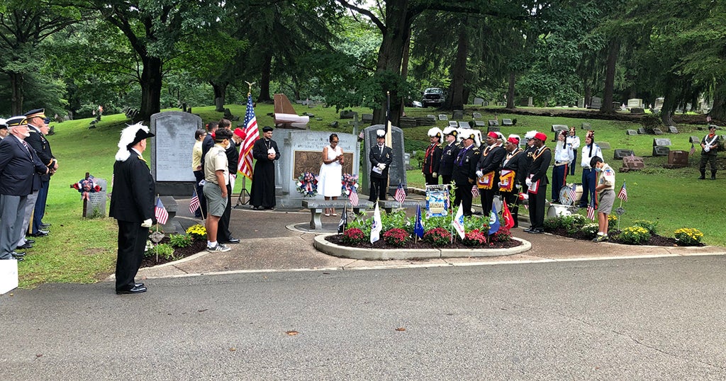 Wreath Laying Ceremony Honors Sacrifices Of The Tuskegee Airmen - CBS ...
