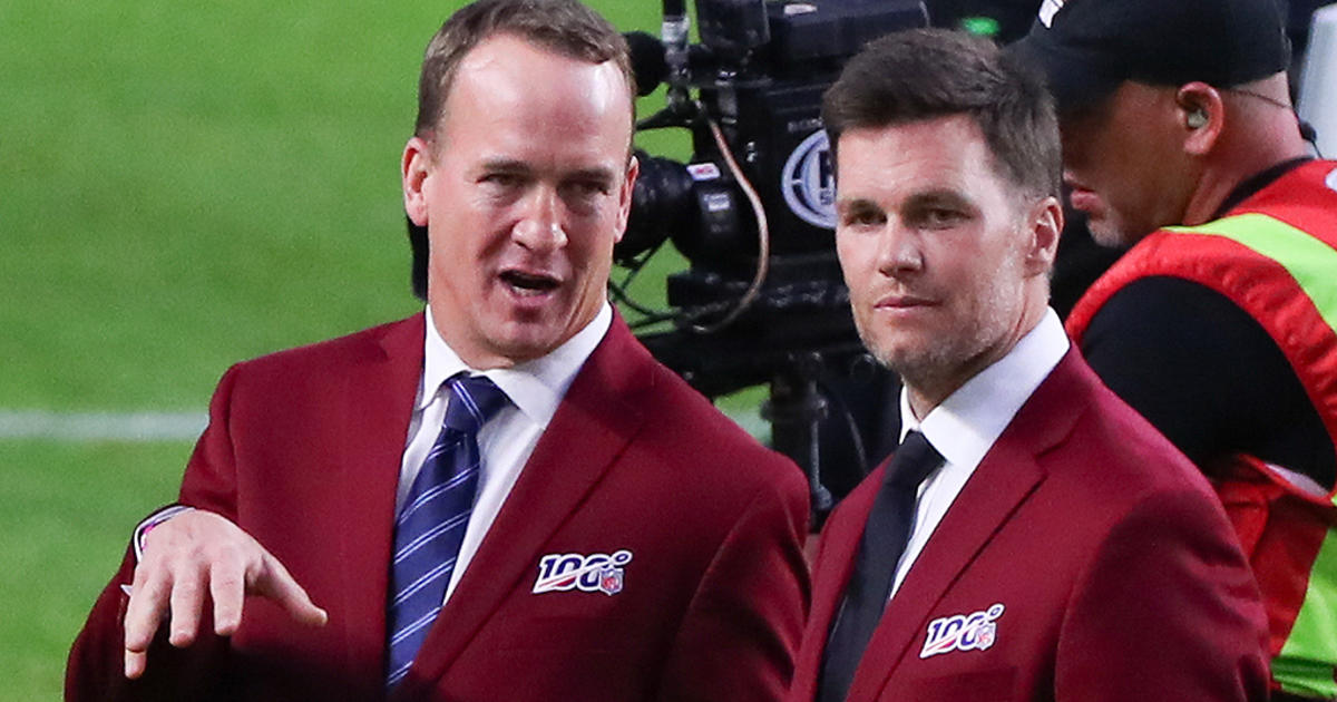 The Mannings Give TV Sports Yet Another Alternate Viewing Option