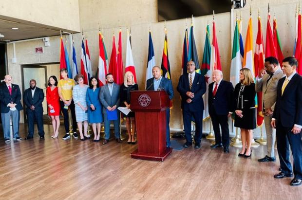 Dallas Mayor Eric Johnson announces Anti-Hate Advisory Council 