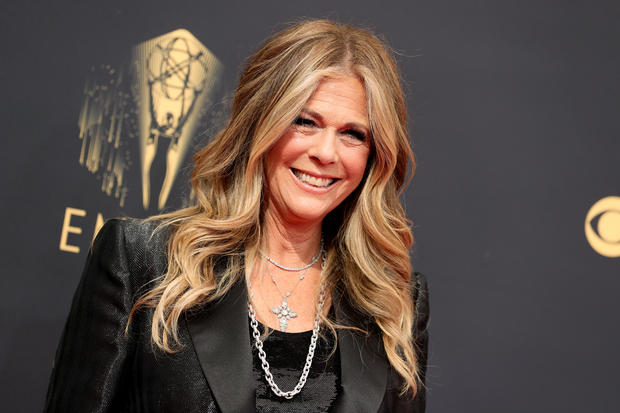 Rita-Wilson-Emmys.jpeg 