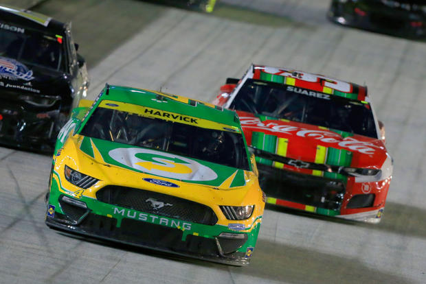 AUTO: SEP 18 NASCAR Cup Series Playoff - Bass Pro Shops NRA Night Race 