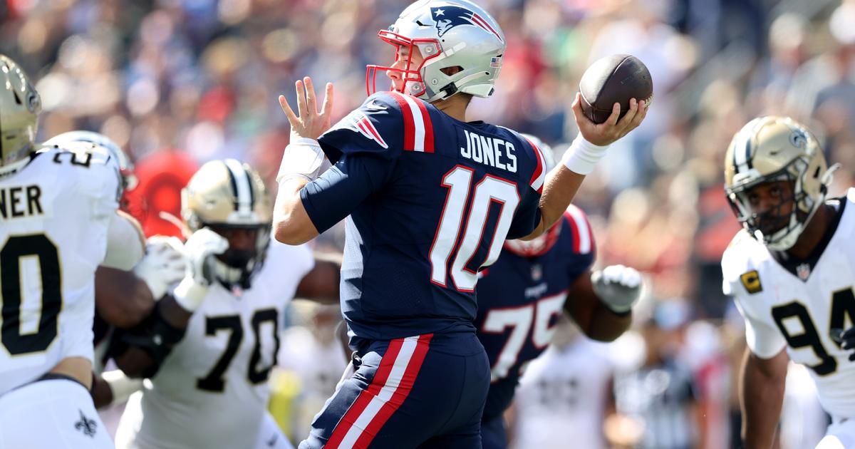 New Orleans Saints cornerback P.J. Williams (26) runs with the ball after  an interception during the first half of an NFL football game against the  New England Patriots, Sunday, Sept. 26, 2021