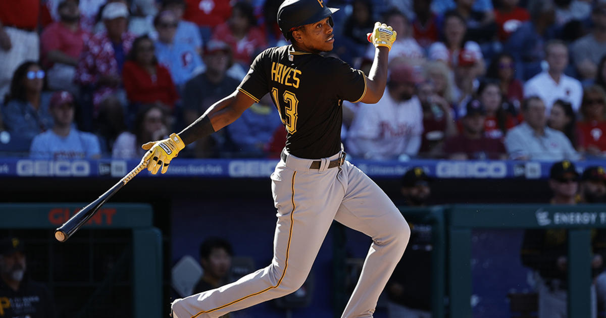 Ke'Bryan Hayes Pittsburgh Pirates Unsigned Prepares to Bat Vertical Photograph