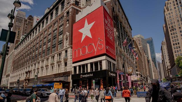 Macy's flagship store in the daytime 