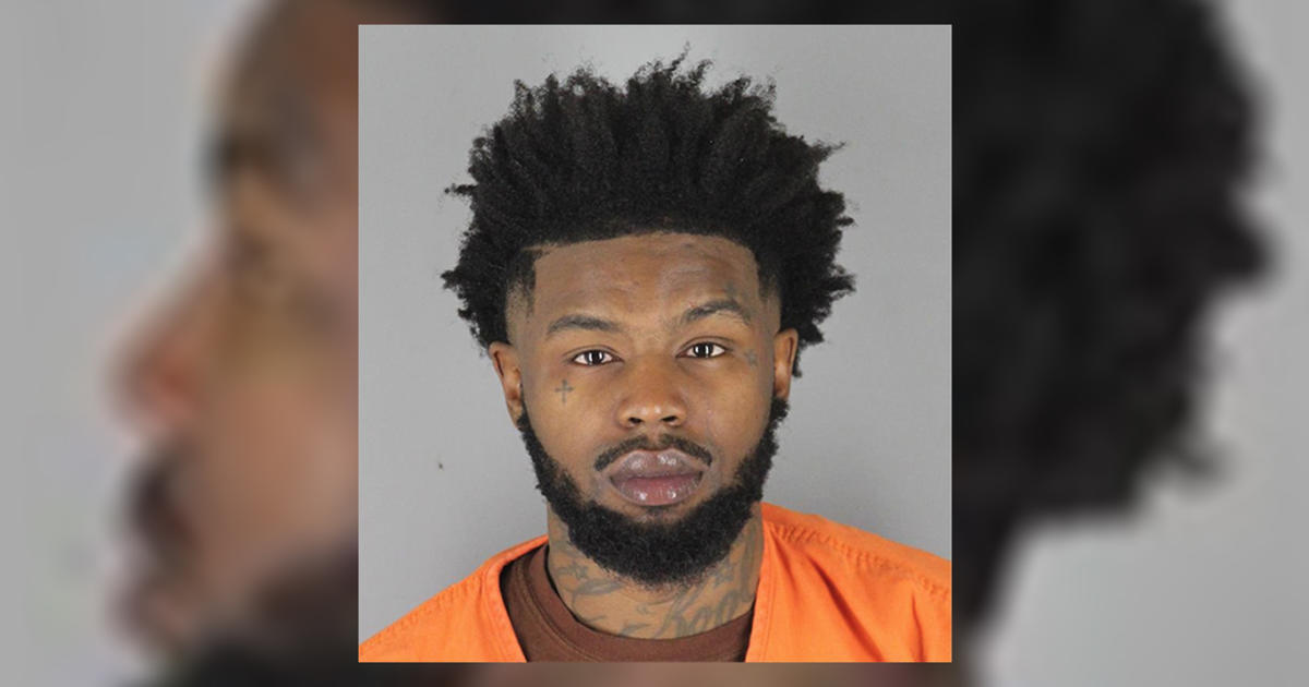Minnesota murder suspect still on the run 1 week after being accidentally released from Indiana jail