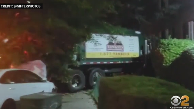 midwood-garbage-truck-crash.png 