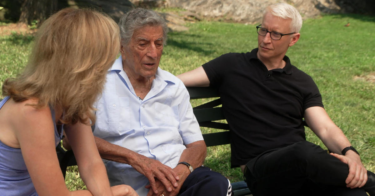 Anderson Cooper on witnessing Tony Bennett's final act