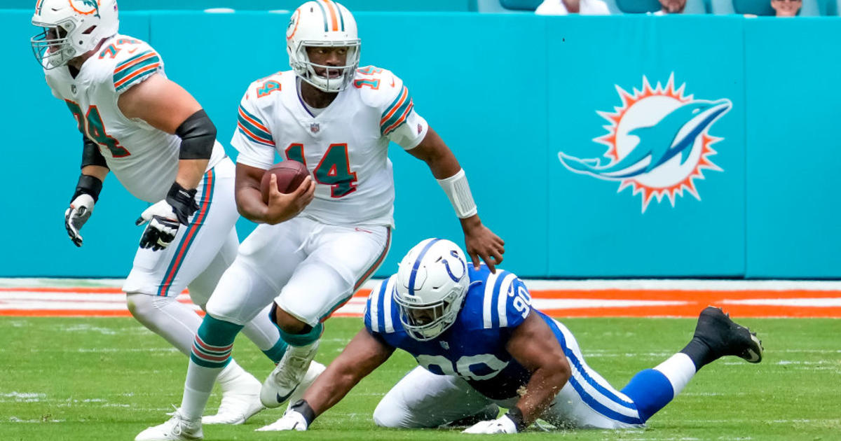 Dolphins Suffer 3rd Straight Loss After Falling 2717 To Visiting Colts