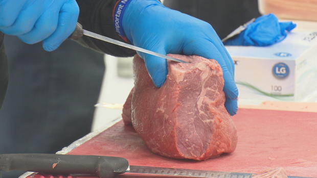 MEAT CUTTING CHALLENGE KH RAW 01 TITLE15733 concatenated 123742_frame_4357 