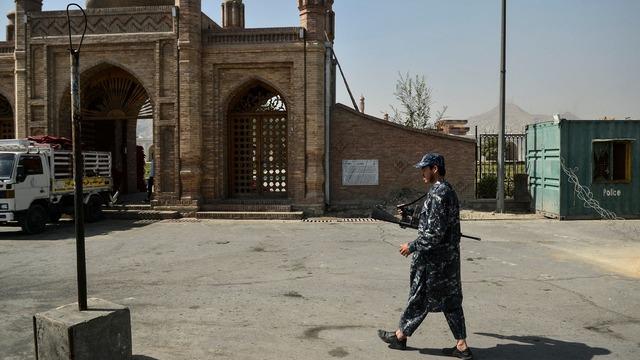 cbsn-fusion-islamic-state-claims-responsibility-for-kabul-mosque-attack-thumbnail-807391-640x360.jpg 