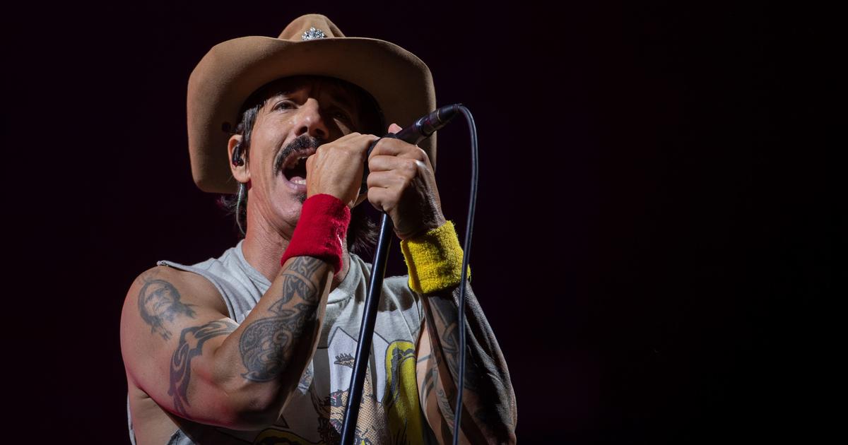 Red Hot Chili Peppers Announce 22 Tour With Stop At Sofi Staidum Cbs Los Angeles