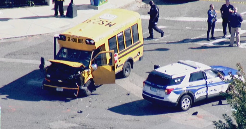 2 Boston Police, 1 Child Officers Hurt After School Bus And Cruiser ...