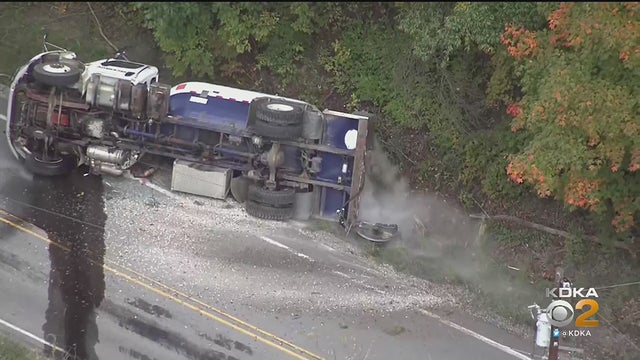 tanker-truck-rollover.jpg 