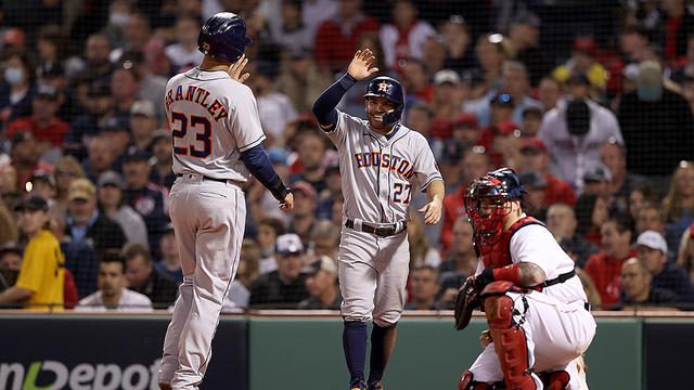 astros-celebrate.jpg 