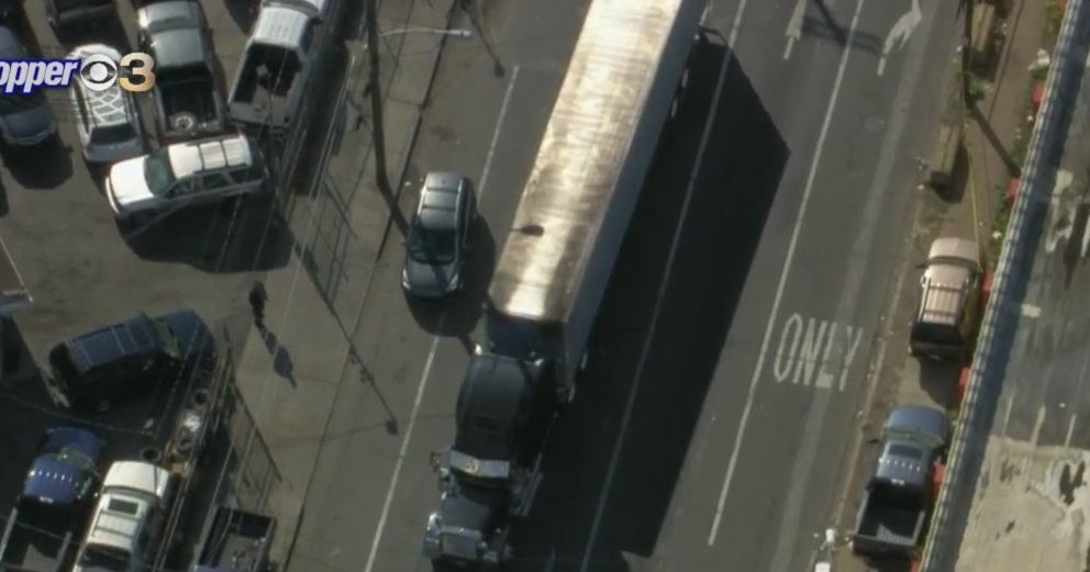 Man Struck, Killed By Tractor-Trailer In North Philadelphia - CBS ...