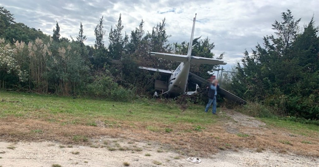 Small Plane CrashLands On Long Island After Experiencing Engine