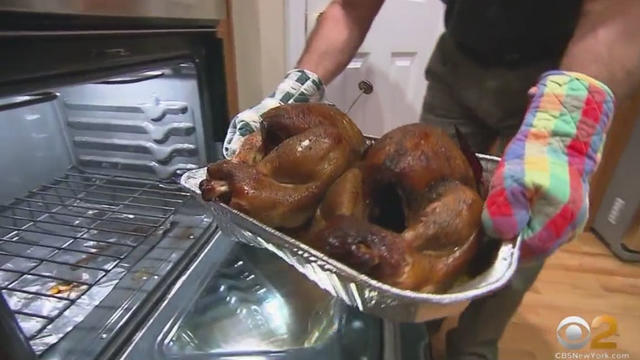 thanksgiving-dinner-turkey.jpg 