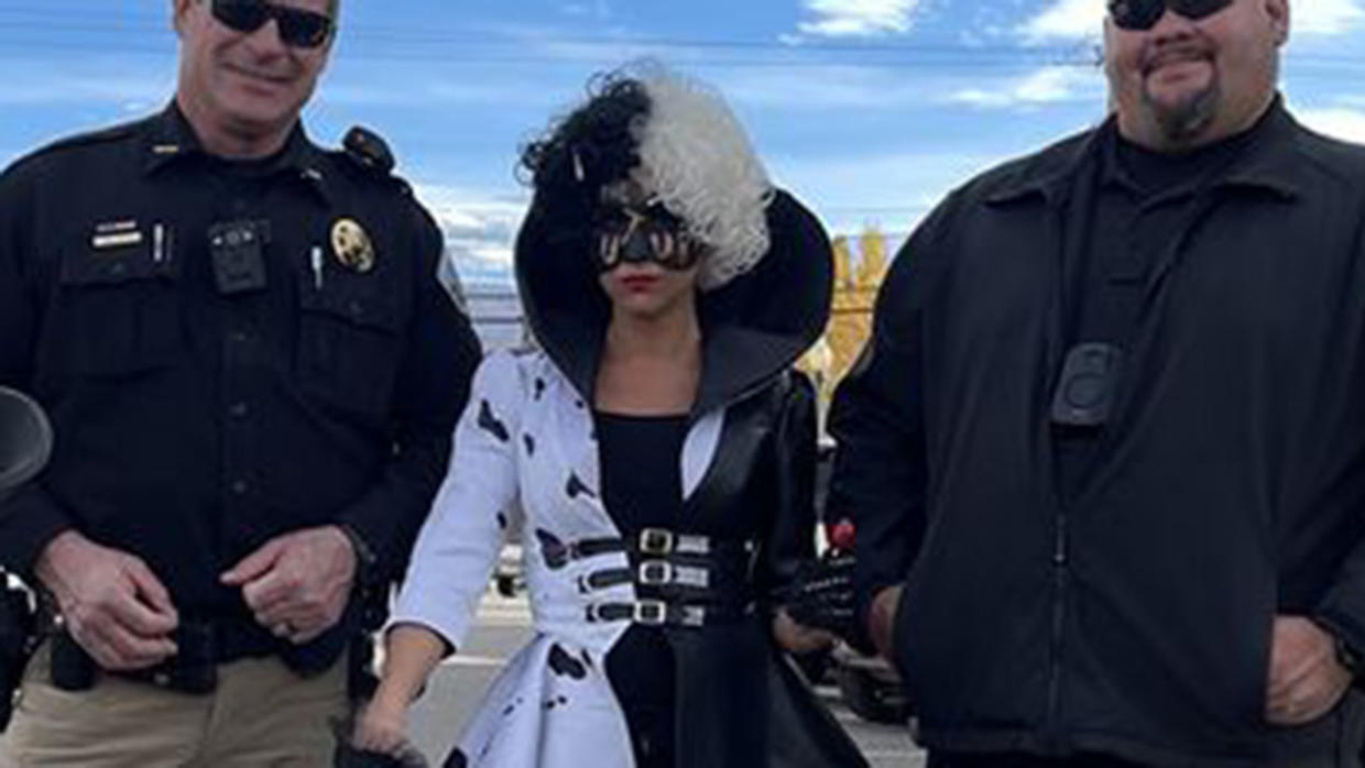 Rep Lauren Boebert Dresses Up As Cruella De Vil For Halloween Cbs