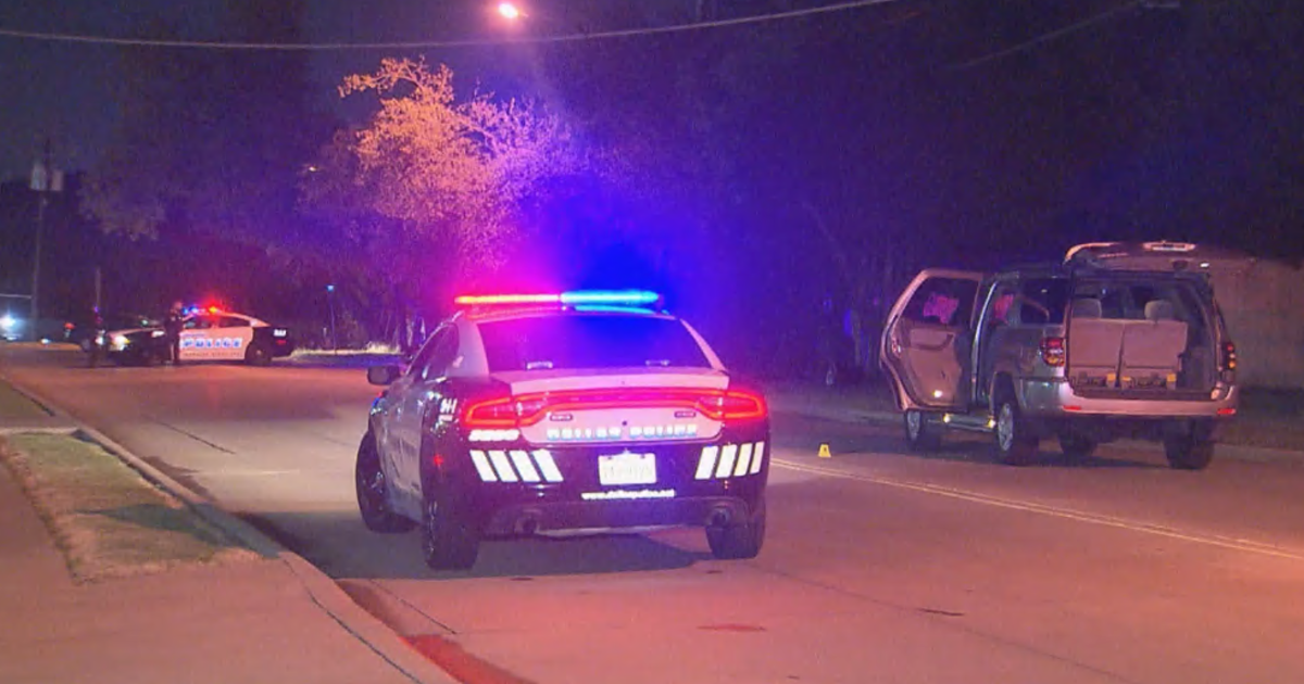 Multiple Victims Injured In Late Night Shooting In Dallas - CBS Texas