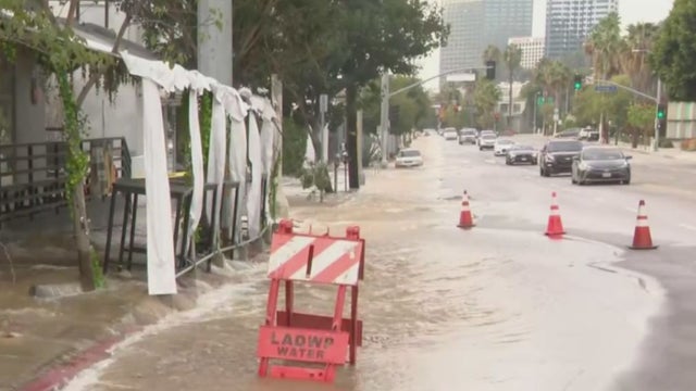 hollywood-hills-water-main-break.jpg 
