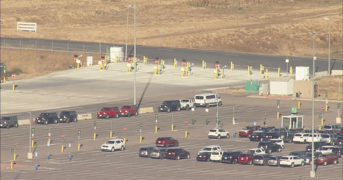 Pikes Peak Shuttle Lot To Remain Open At Denver International Airport