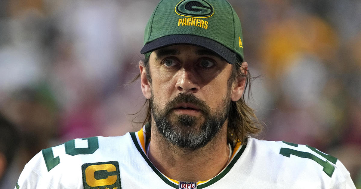 Packers' Aaron Rodgers Says He's Taking Joe Rogan's Advice On Treating  COVID, Is Using Ivermectin - CBS Minnesota