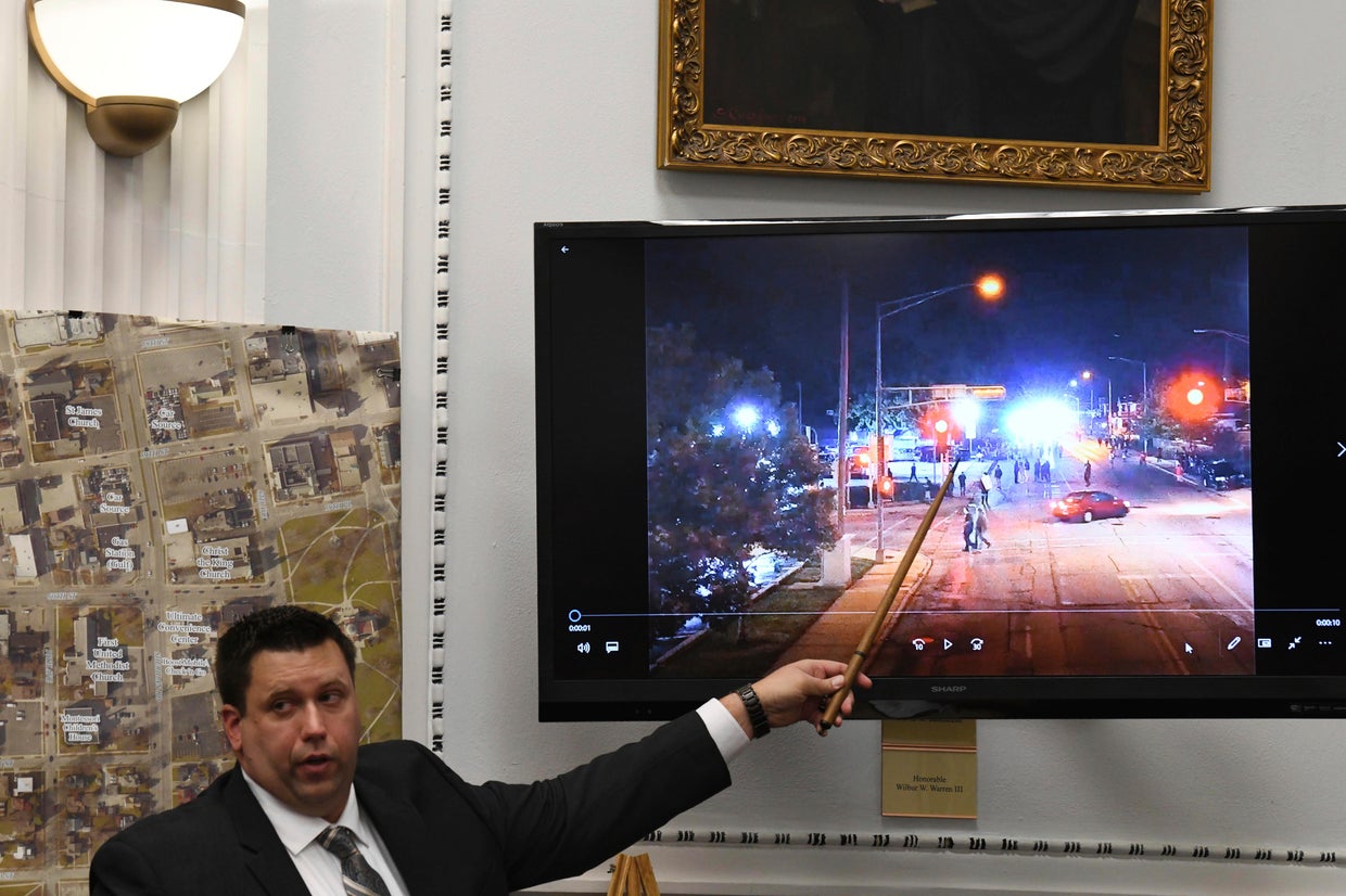 Drone video shown at Kyle Rittenhouse trial shows teen fatally shooting ...