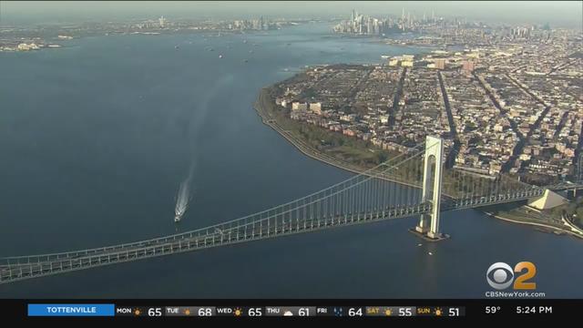 new-york-city-chopper-2-bridge.jpg 