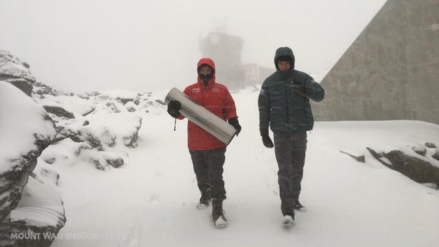 mount-washington-snowfall.jpg 