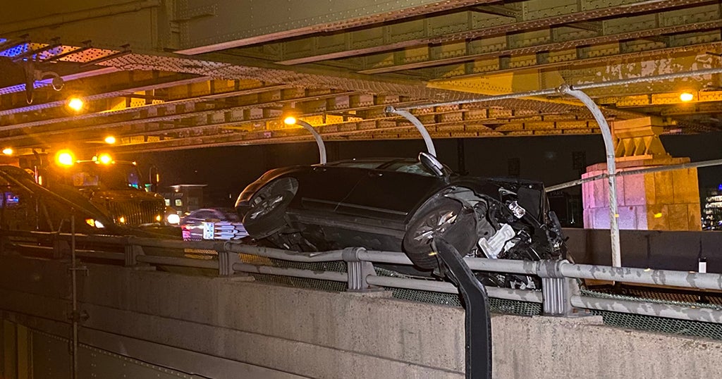 Car Nearly Crashes Off Of Lower Deck Of Ft. Duquesne Bridge CBS