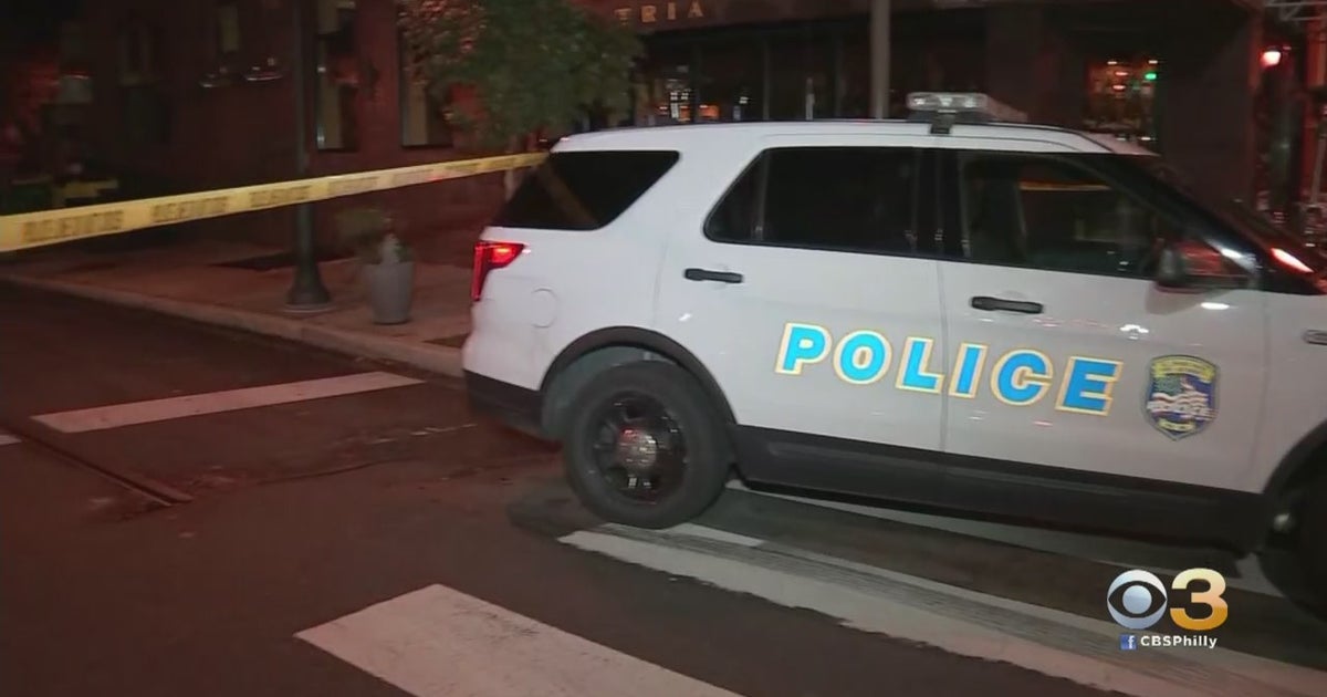Fight Outside Center City Hookah Lounge Ends With Two Men Shot: Police ...