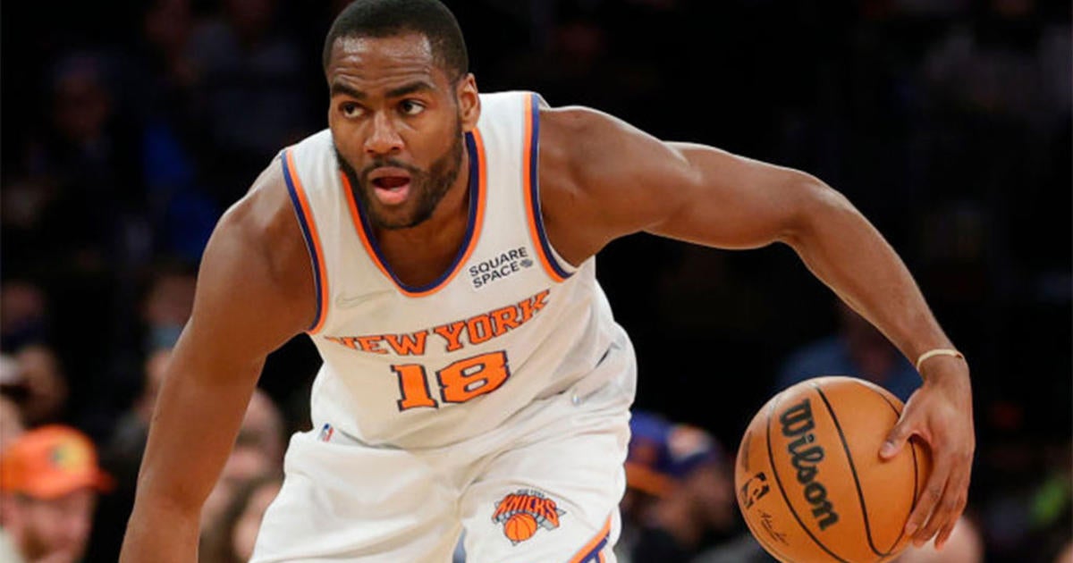 Burks Has Big Fourth, Knicks Hand Rockets 14th Straight Loss - CBS New York