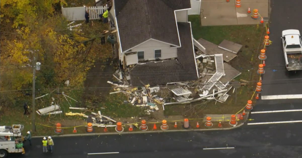 WATCH Dump Truck Crashes Into Home In Egg Harbor City Causing It To