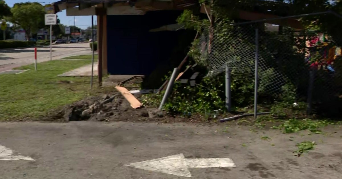 Driver Injured After Vehicle Crashes Into Lauderhill Daycare - CBS Miami