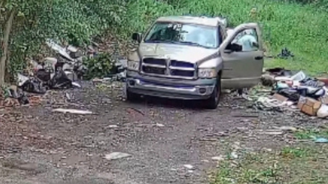 pittsburgh-larimer-illegal-dumping.png 