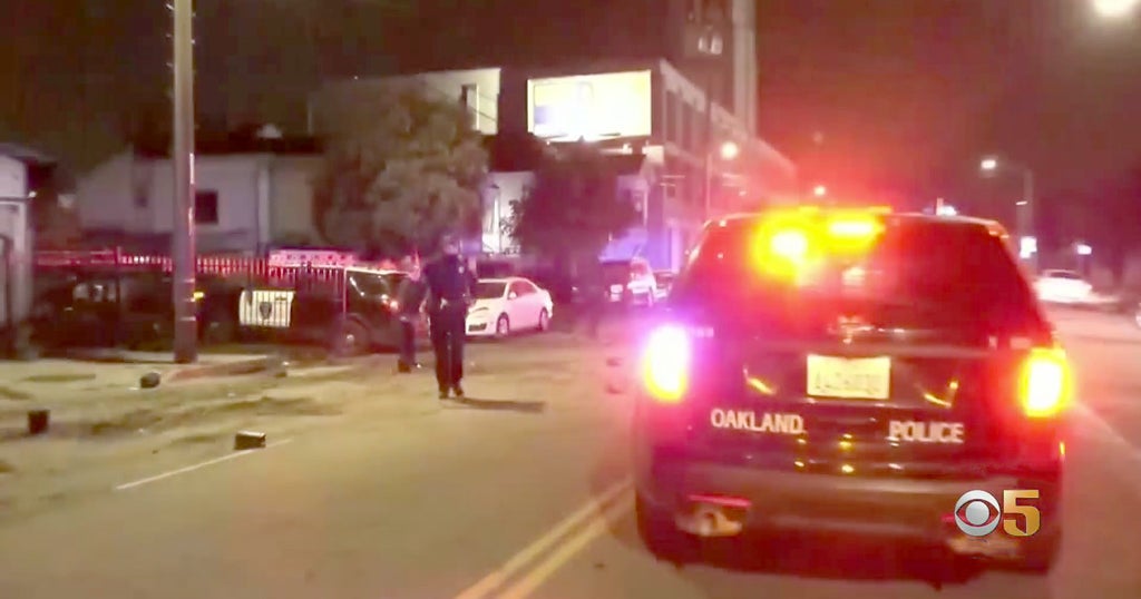 Victim in critical condition after overnight shooting in East Oakland Victim in critical condition after overnight shooting in East Oakland