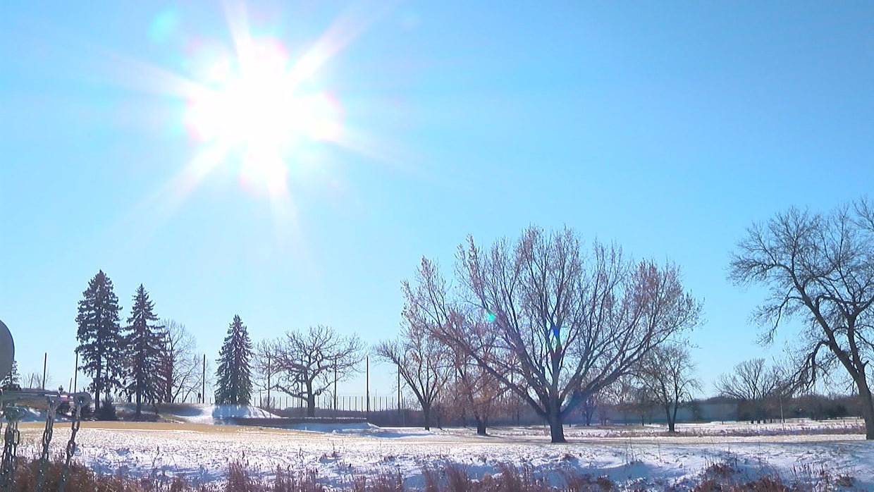 Minnesotans Out Finding Fun Amid Cold Snap - CBS Minnesota